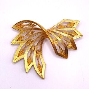Vintage Monet Abstract Bow Swirl Pin Brooch